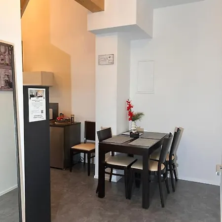 Moderne Maisonettewohnung/2 Zimmer/kueche/bad #2 דירה